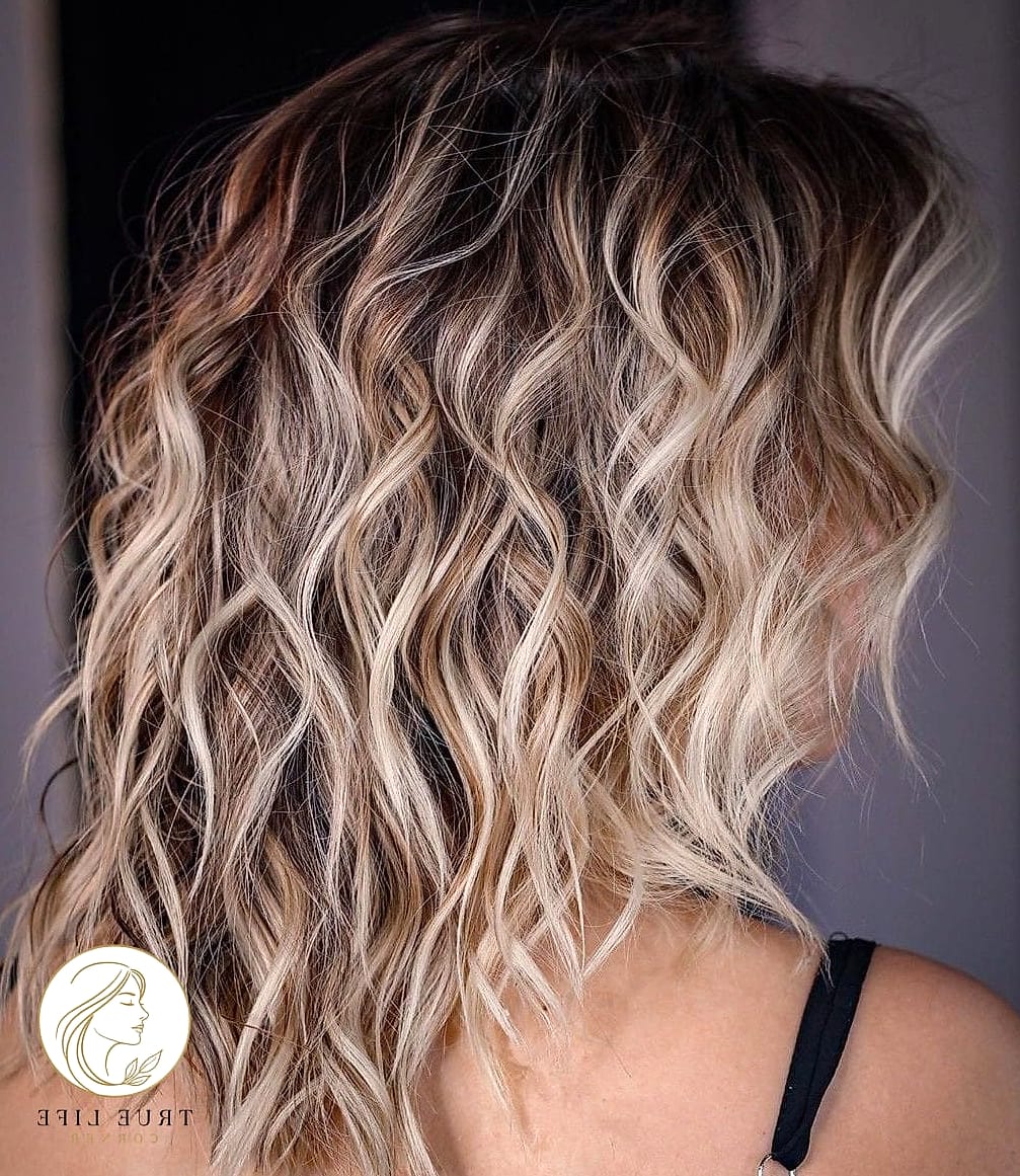 Beachy Waves with Natural Texture