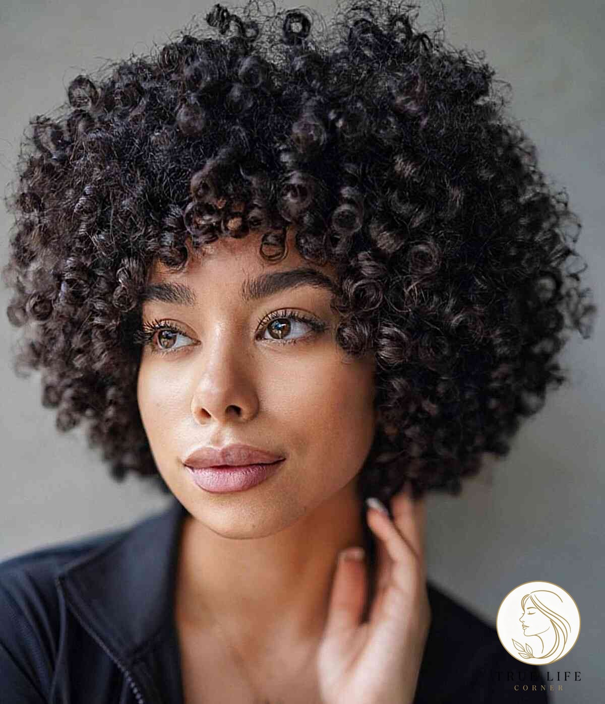 Big Curls for Short Tresses