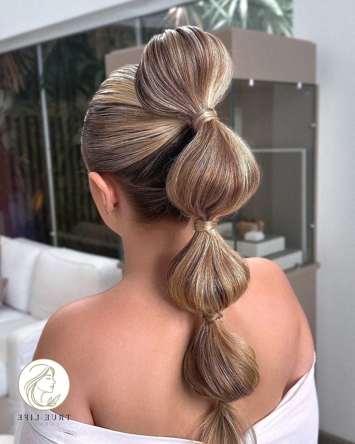 21 Quick Hairstyles For Long Hair to Transform Your Look Instantly 12 Bubble Ponytail