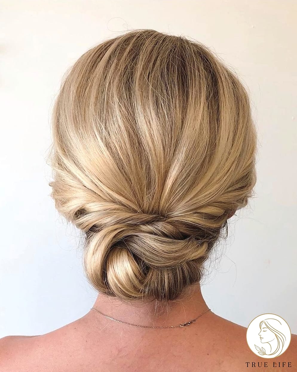 Chignon With a Twist