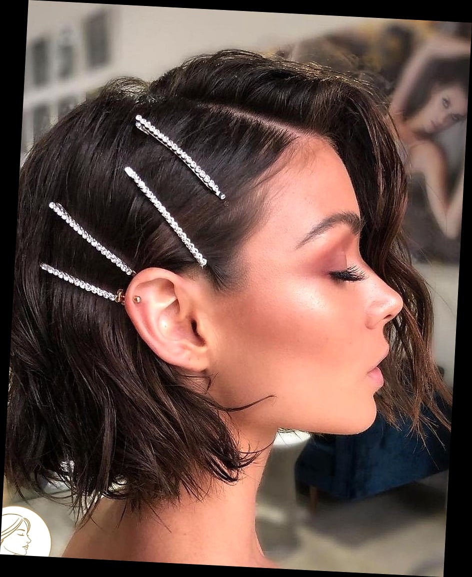 10 Wedding Guest Hairstyles For Short Hair to Save Before They Blow Up 1 Classic Bob