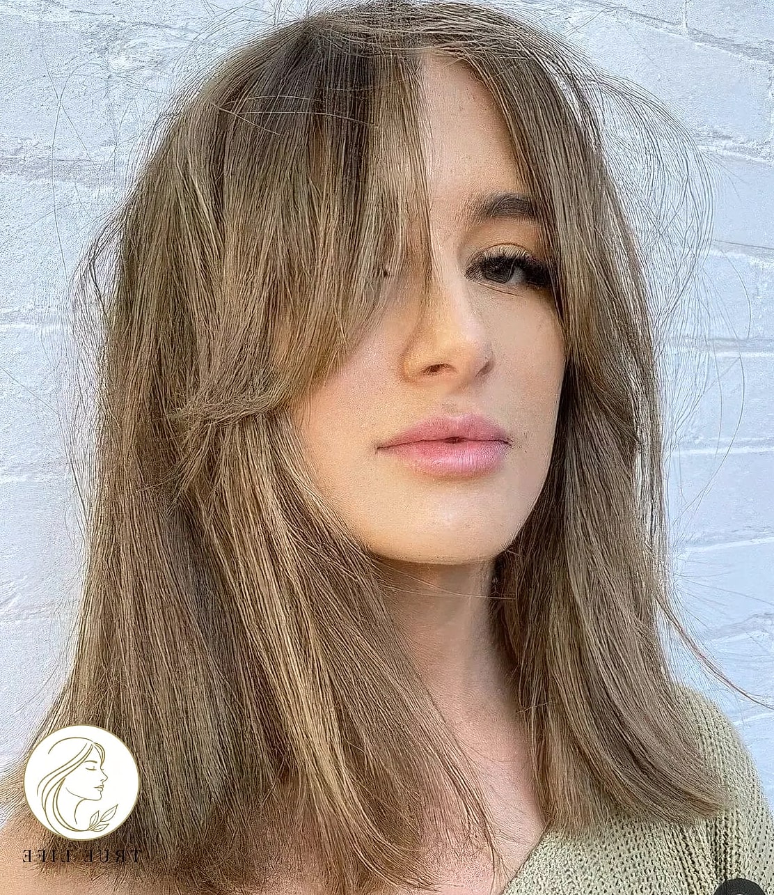 Curtain Bangs With Loose Waves