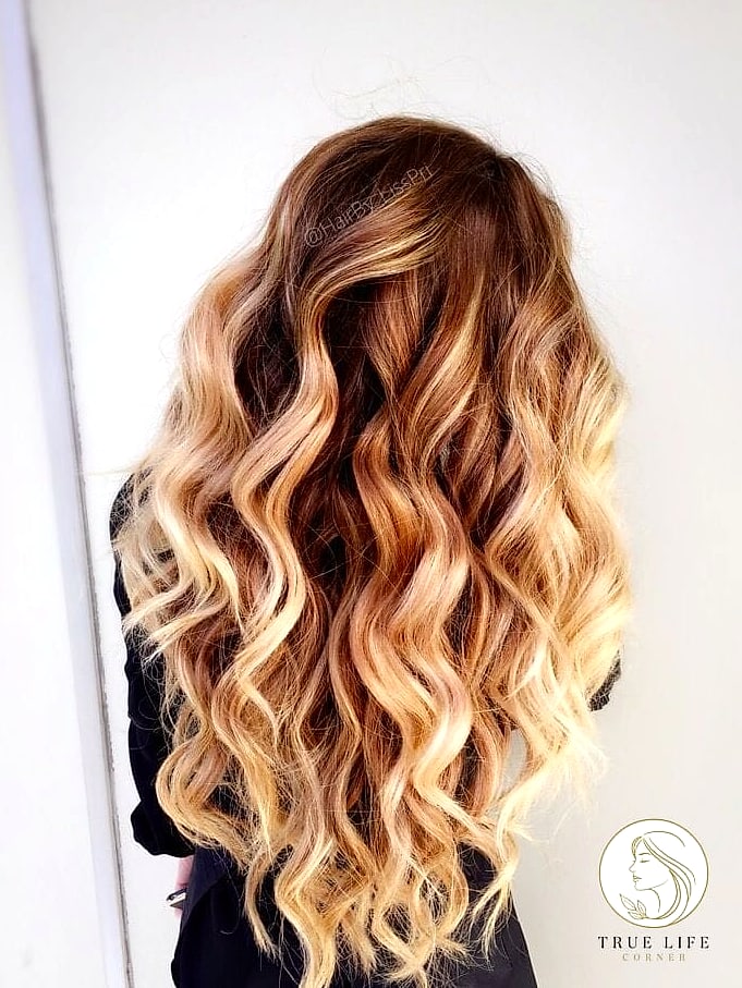 17 Cute Hairstyles For Long Hair Inspo That's Giving Us Everything 3 Effortless Beach Waves
