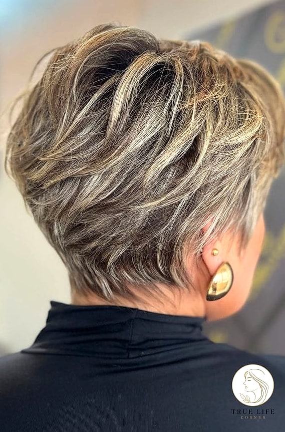13 Sleek Hairstyles Short Hair That Belong on Your Inspiration Board 11 Feathered Pixie Bob