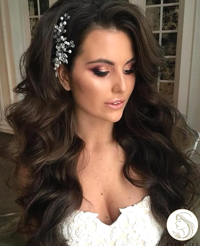 20 Short Wedding Hairstyles That Are Both Cute and Low Maintenance 6 Gorgeous Long Hairstyles for Women Over 50