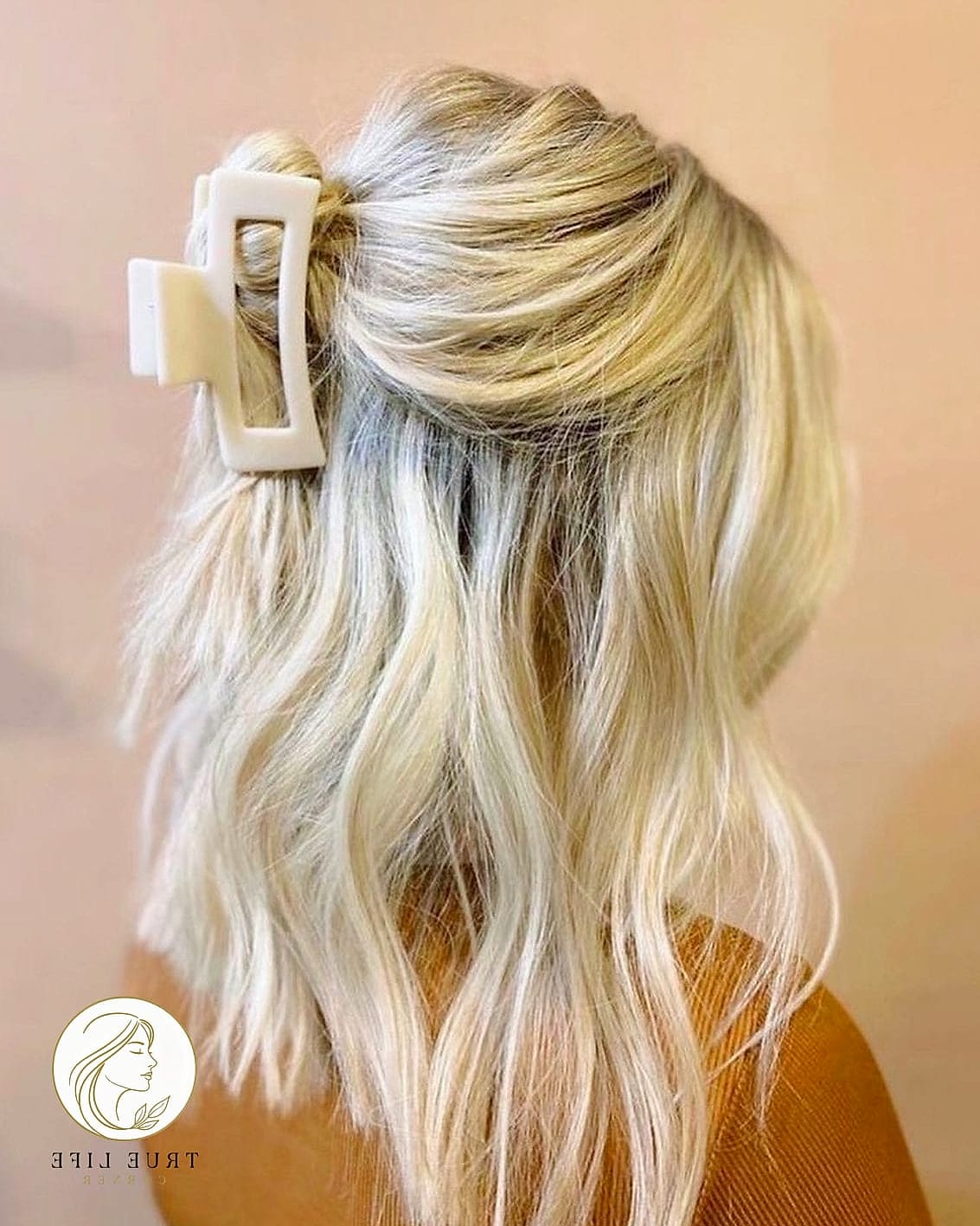 30 Quick Easy Hairstyles For Medium Hair Inspo That's Giving Us Everything 28 Half-Up with a Claw Clip