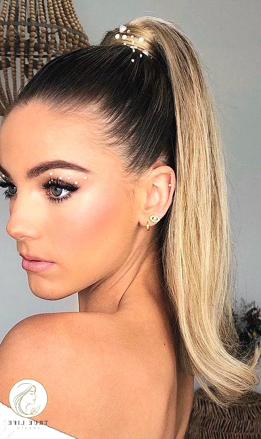 High Ponytail with Volume