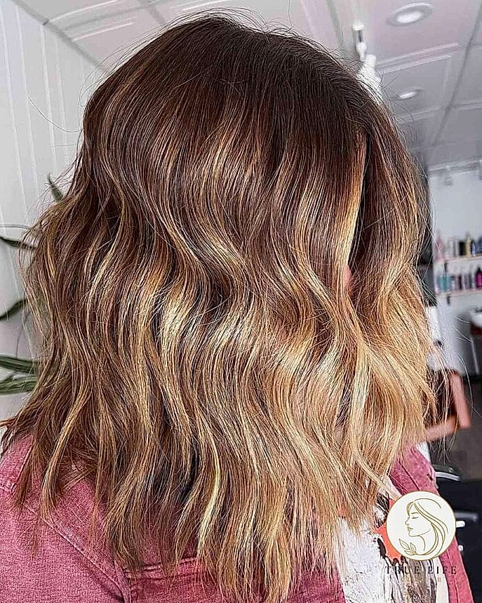 25 Hairstyles For Medium Length Hair With Layers That Are Trending on Pinterest This Week 17 Layered Cut with Balayage