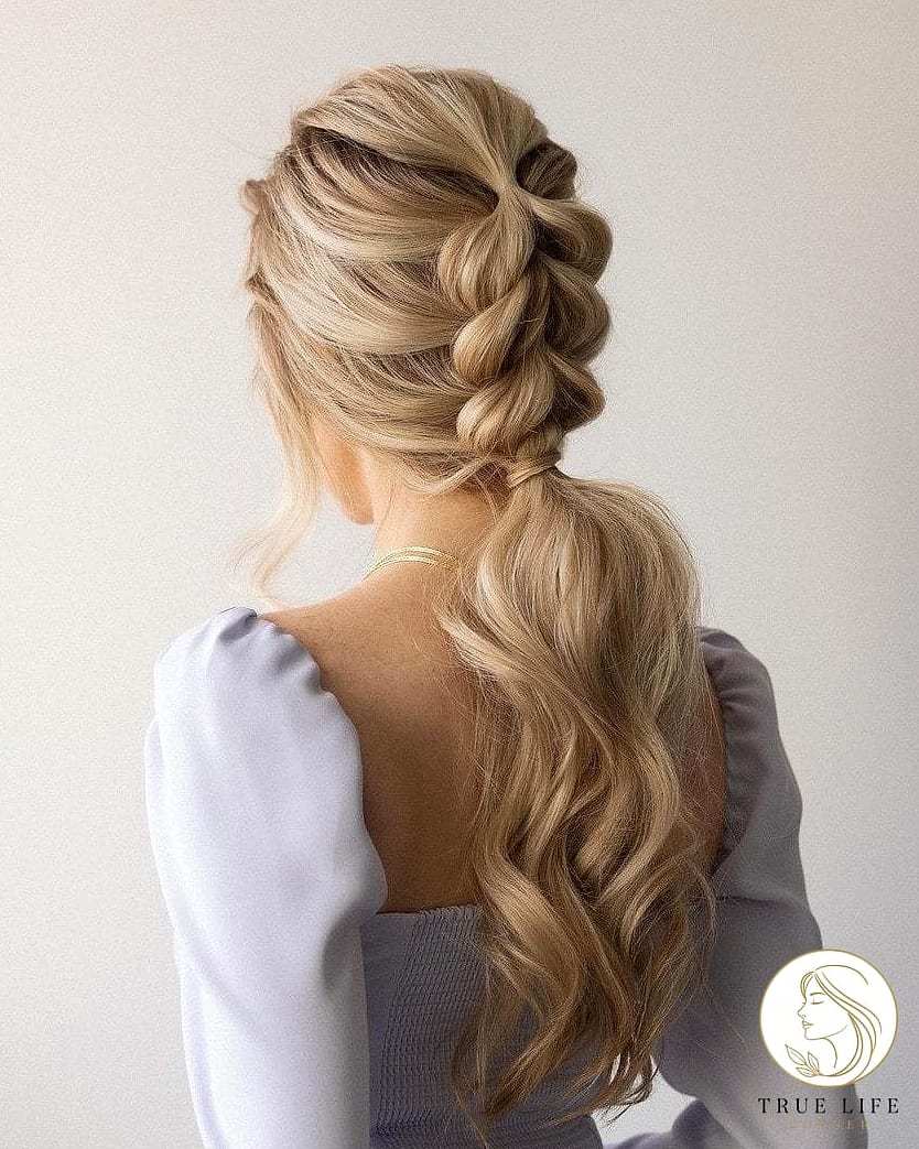 17 Cute Hairstyles For Long Hair Inspo That's Giving Us Everything 12 Long Layered Cut with Balayage