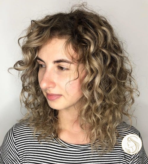 Medium Layered Dishwater Blonde Curls