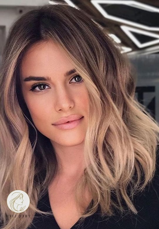 13 Cute Medium Length Hairstyles Everyone Is Pinning Right Now 11 Medium Length With Dimensional Balayage