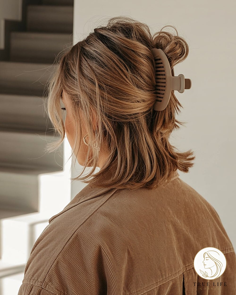 13 Claw Clip Hairstyles Long Hair Ideas You Need to Try Right Now 8 Messy Claw Clip Updo for Relaxed Days