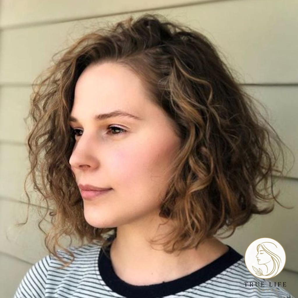 Neck-Length Side-Parted Waves