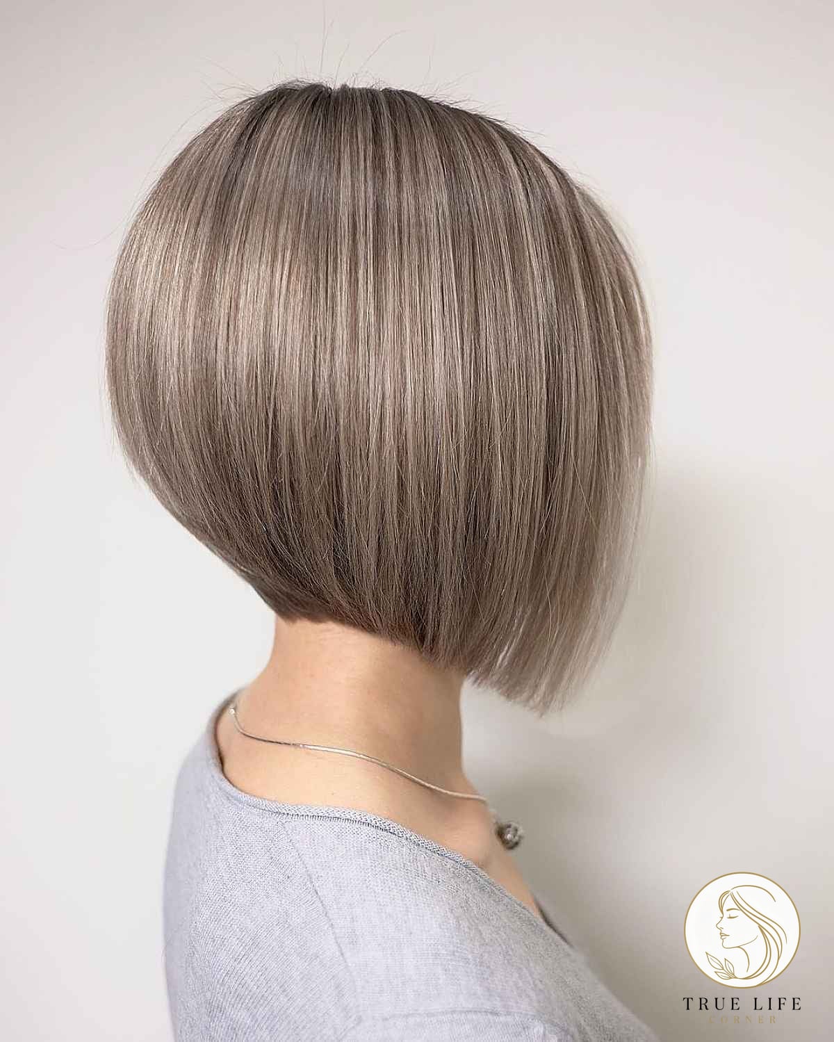 20 Hairstyles For Short Straight Hair Black Everyone Is Pinning Right Now 9 Short Bob for Straight Hair