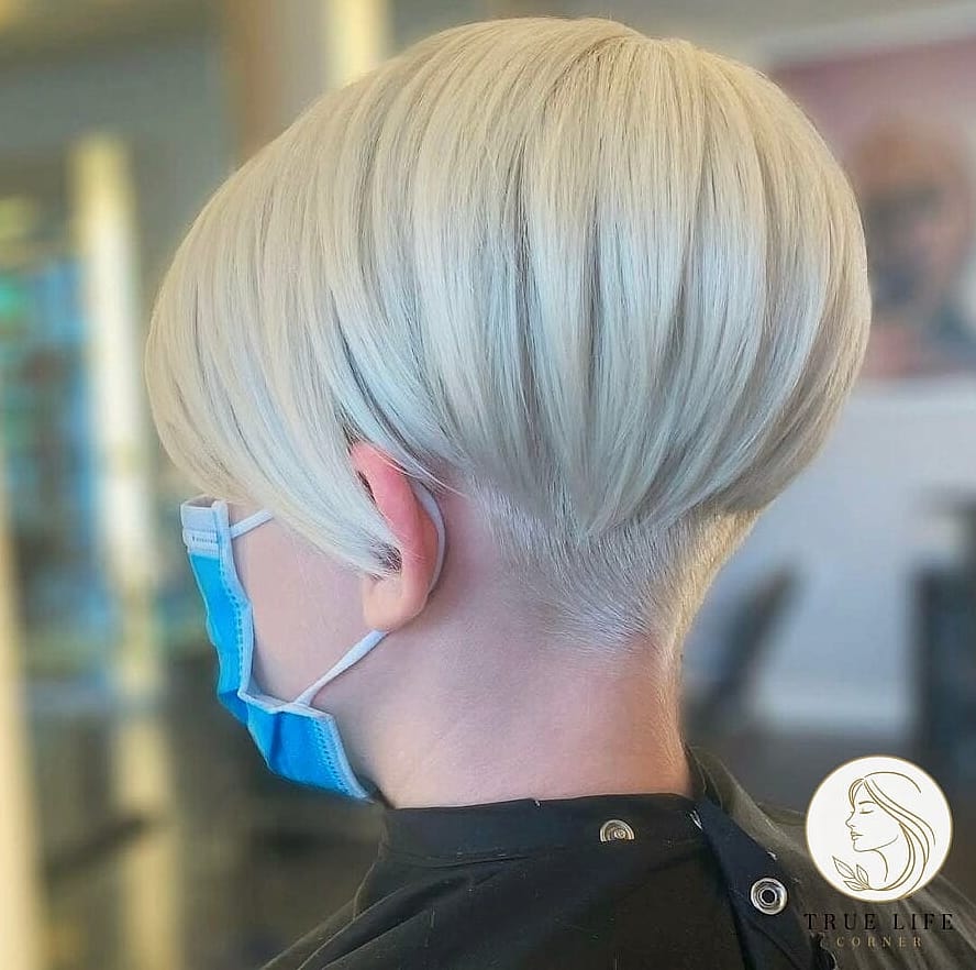 13 Sleek Hairstyles Short Hair That Belong on Your Inspiration Board 14 Sleek Undercut Bob