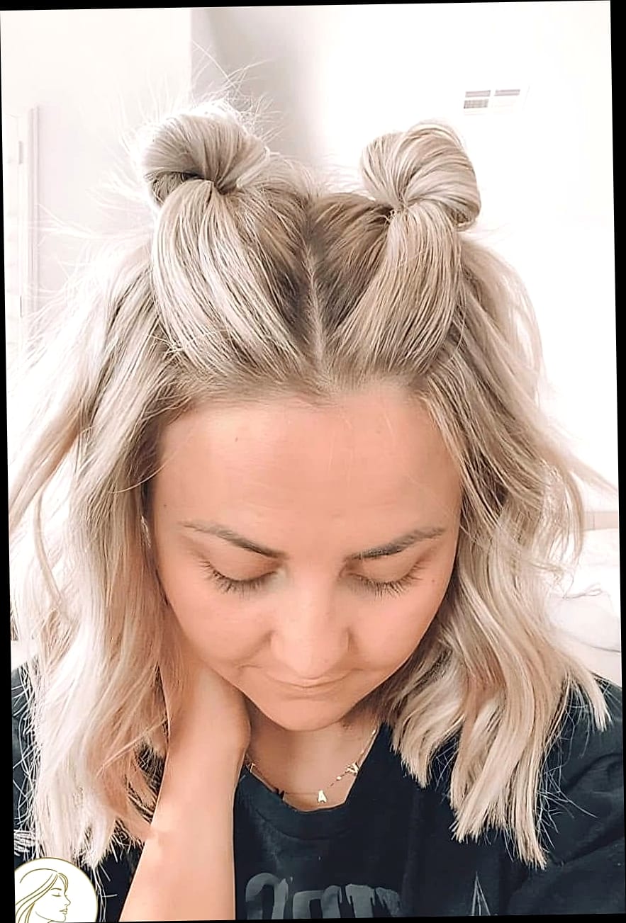 18 Cute Short Hairstyles Inspo That's Giving Us Everything 9 Space Buns