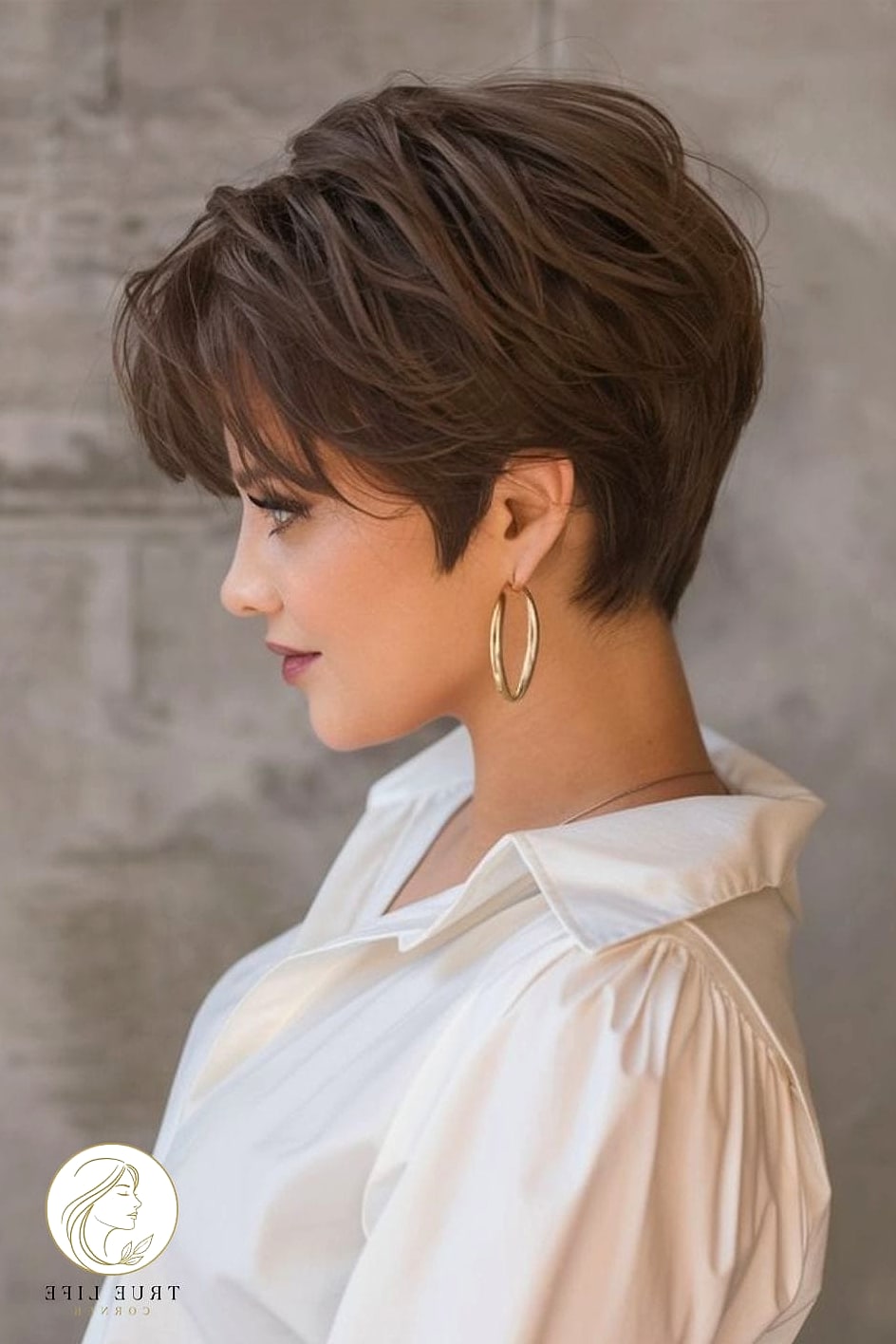 13 Sleek Hairstyles Short Hair That Belong on Your Inspiration Board 6 Tapered Neckline Bob