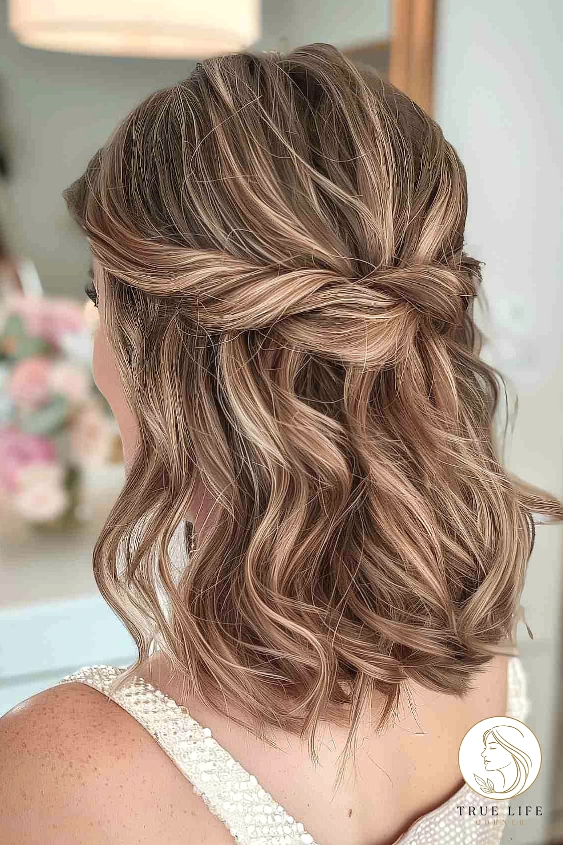 14 Easy Hairstyles For Medium Length Hair You'll Want to Re-Create Immediately 12 Twisted Half-Up Style