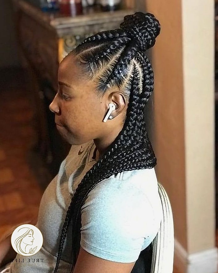 27 Beautiful Braid Hairstyles That Are Actually Easy to DIY 28 Braided Half-Up Space Buns