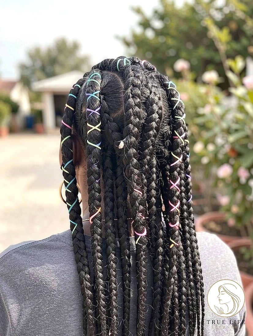 21 Color 30 Braids Ideas You Need to Try Right Now 6 Chunky Box Braids in Two-Tone Color