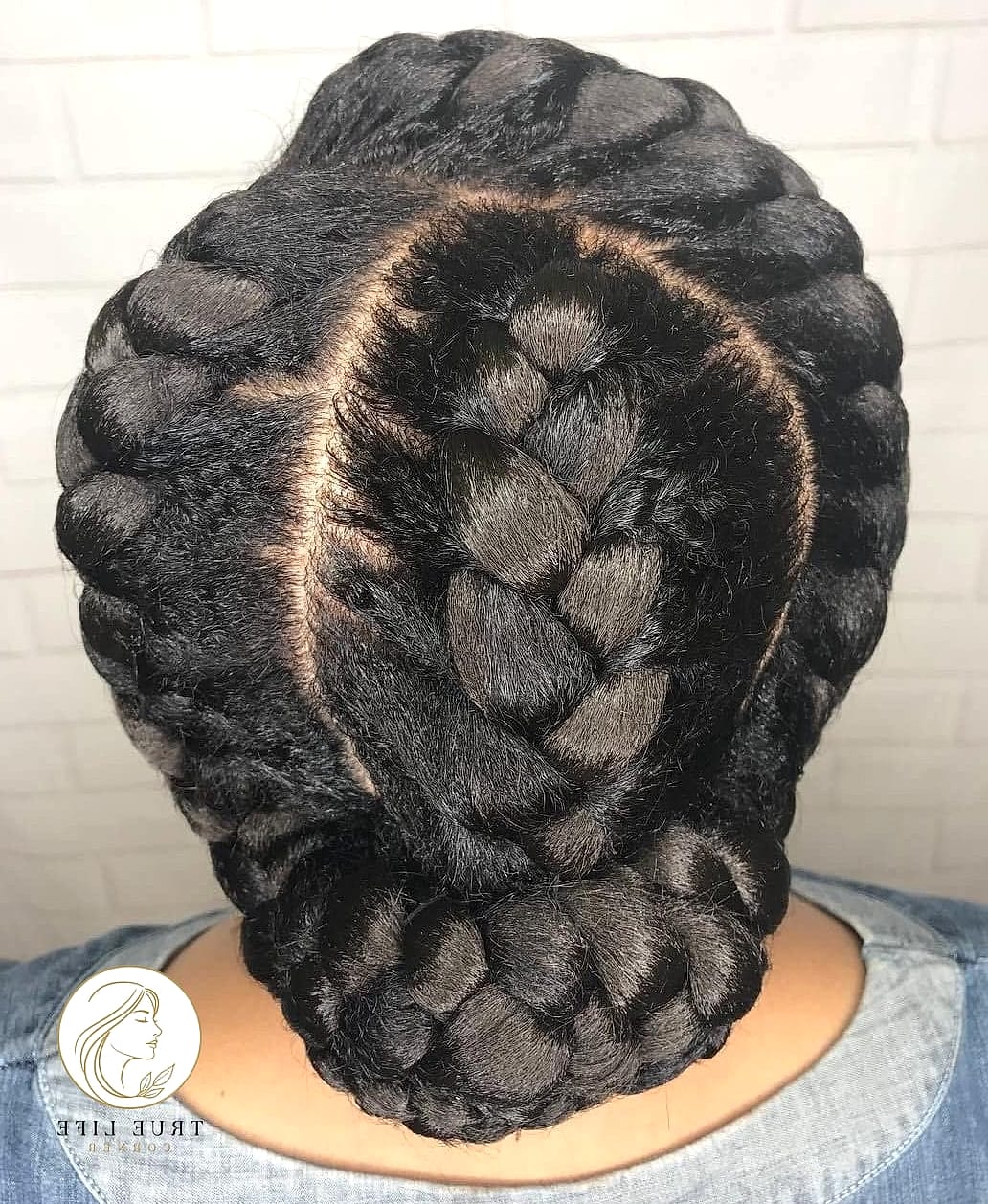 27 Beautiful Braid Hairstyles That Are Actually Easy to DIY 27 Chunky Three-Strand Braid