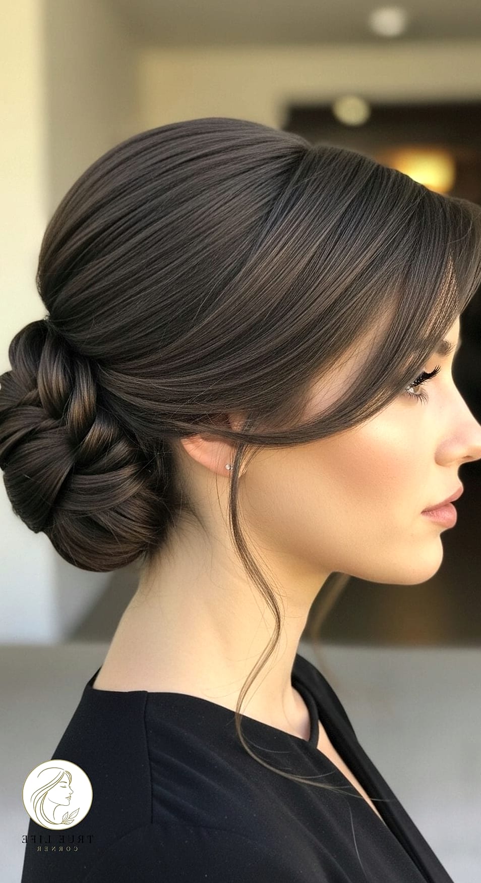 11 Elegant Hairstyles For Long Hair Perfect for Your Next Salon Appointment 7 Deep Side Part Waves
