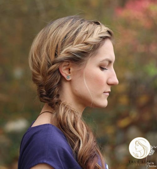 27 Side Braid Hairstyles Everyone Is Pinning Right Now 15 Flowy Side Braid