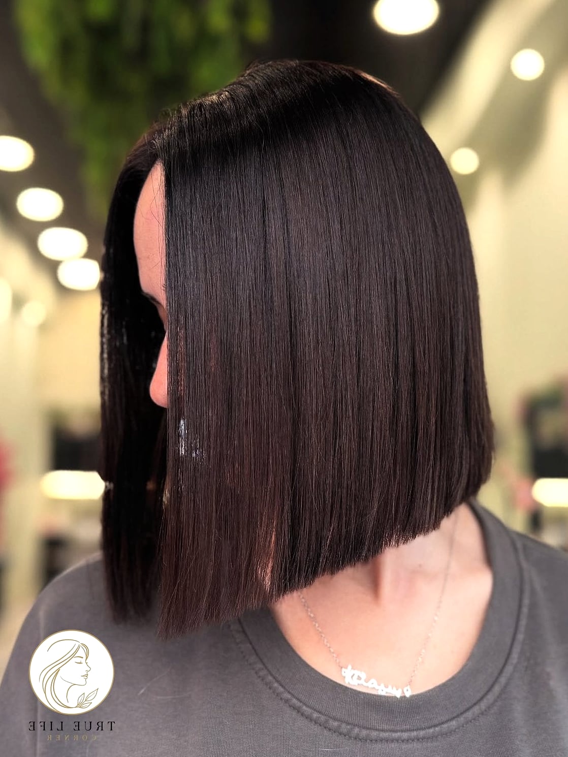 11 Elegant Hairstyles For Long Hair Perfect for Your Next Salon Appointment 10 Glossy Blunt Ends with Subtle Balayage