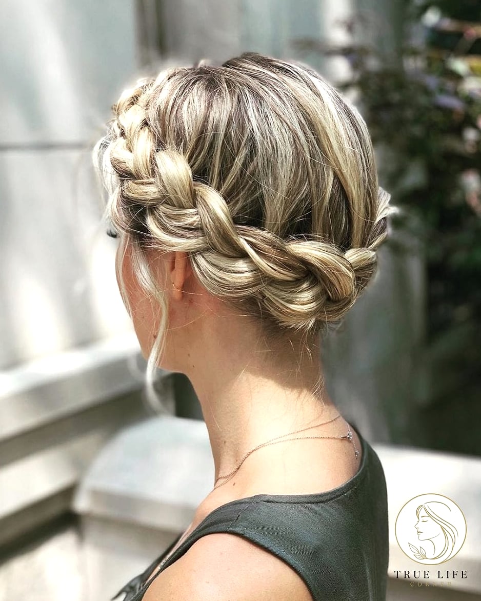 14 Cool Braid Hairstyles to Transform Your Look Instantly 11 Halo Braid