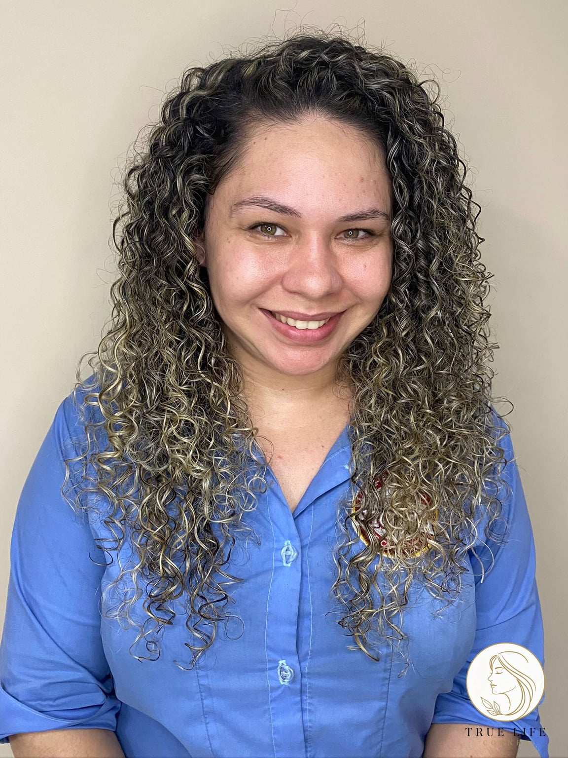 18 Hair Cut For Long Hair With Layers V Cut You'll Want to Re-Create Immediately 8 Long Curly Layers with Subtle Root Depth and Brightened Ends