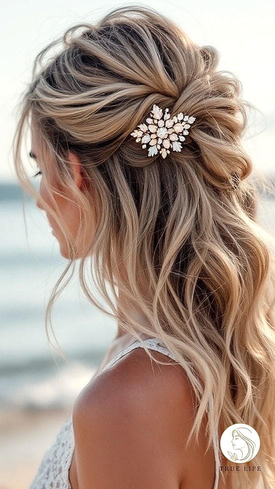 Loose Beach Waves With a Front Twist