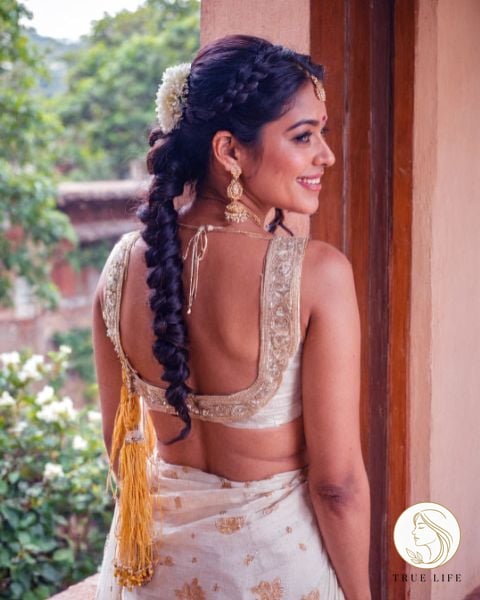 16 Party Hairstyles For Long Hair to Show Your Stylist ASAP 2 Party Hairstyles for Long Hair