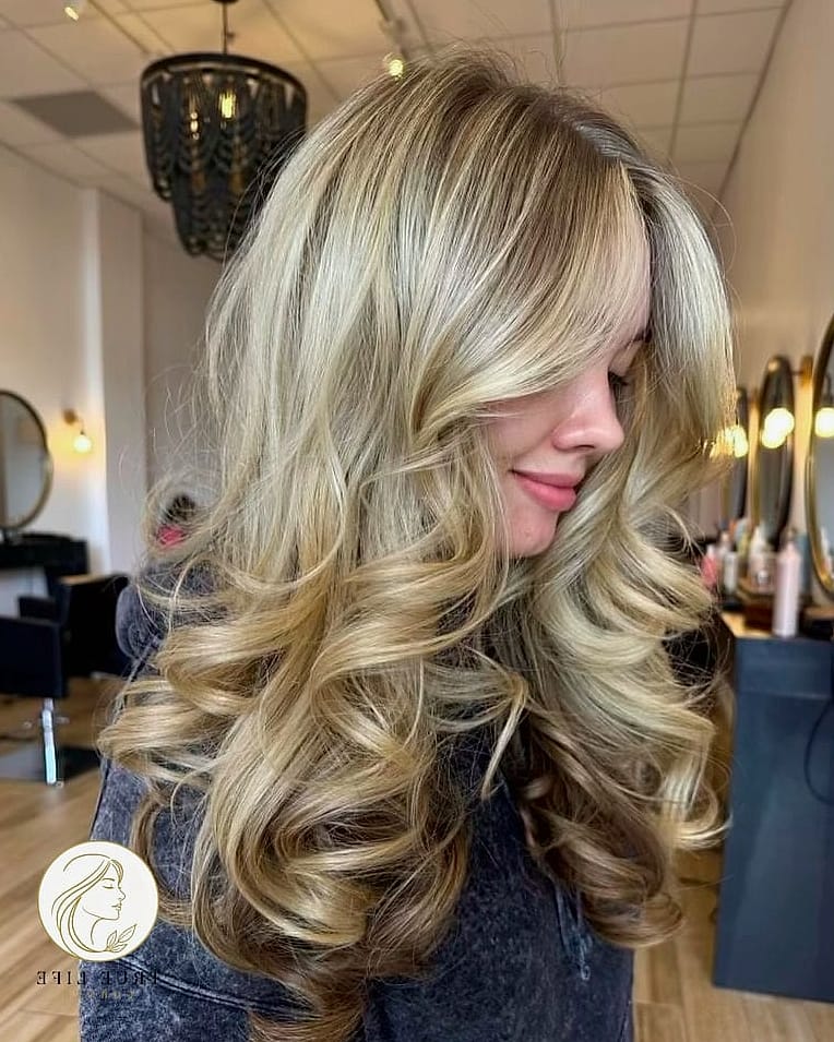 Voluminous Blowout Curls