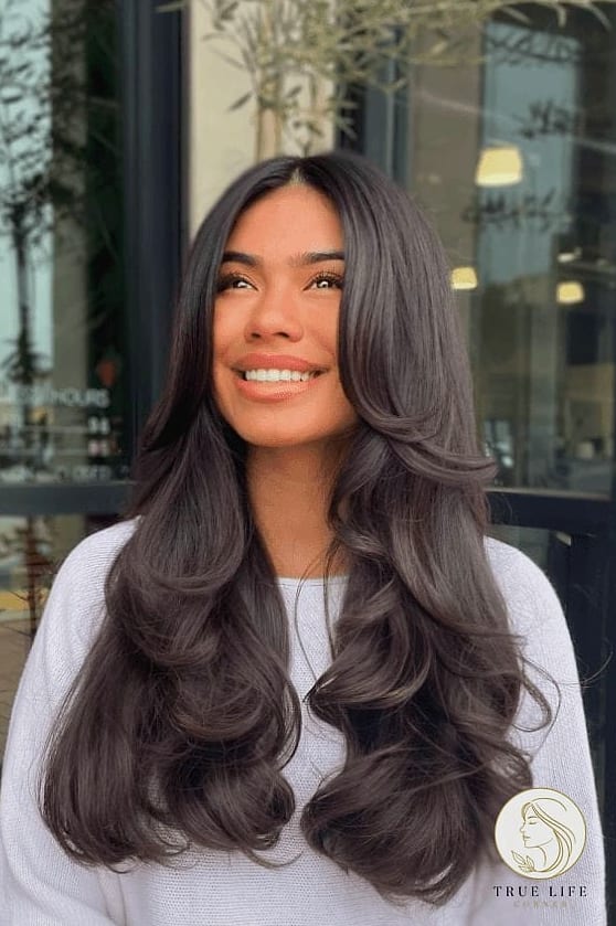 9 Simple Hairstyles For Long Hair You'll Want to Re-Create Immediately 6 Voluminous Blowout